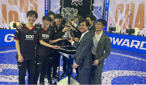 到队员的体 到队员的体