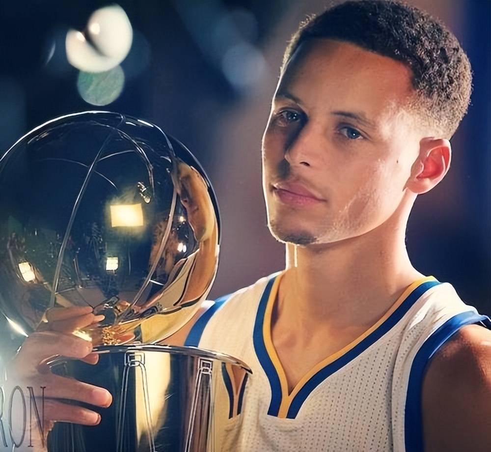 型的前锋 型的前锋